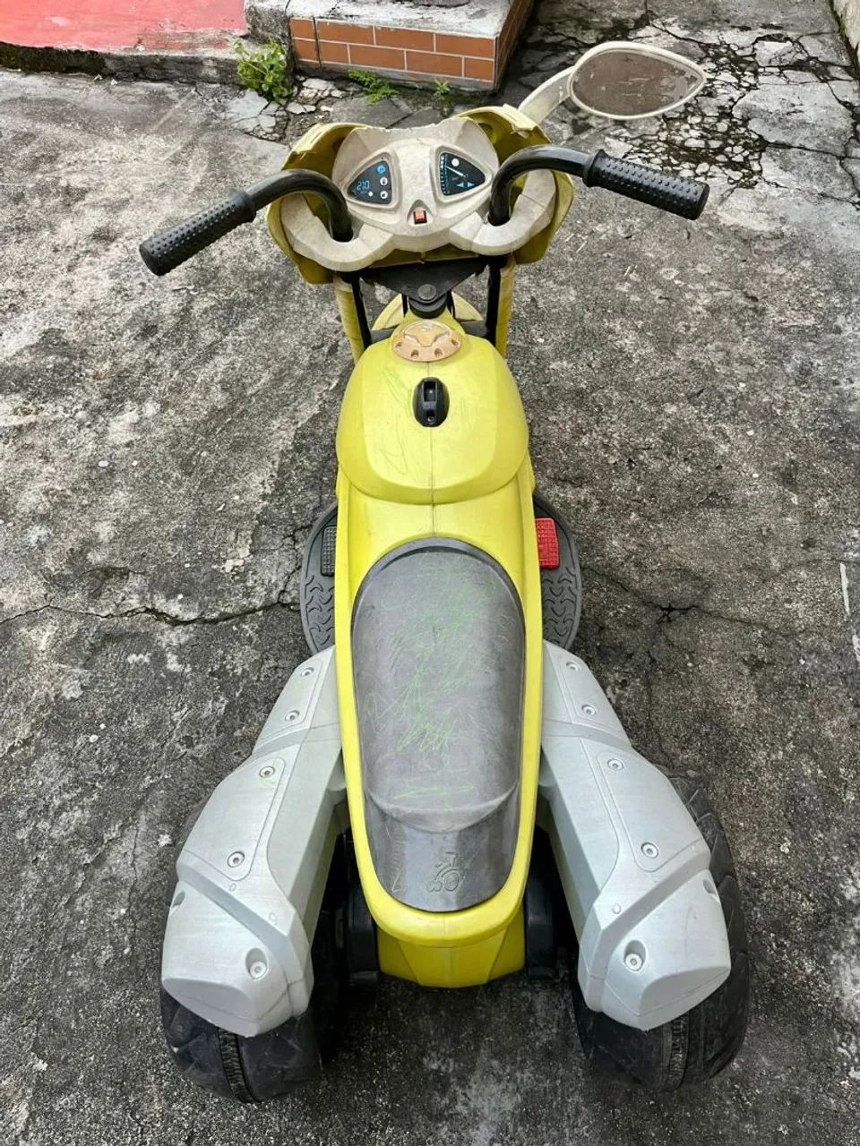 Moto de brinquedo usada - Foto 3
