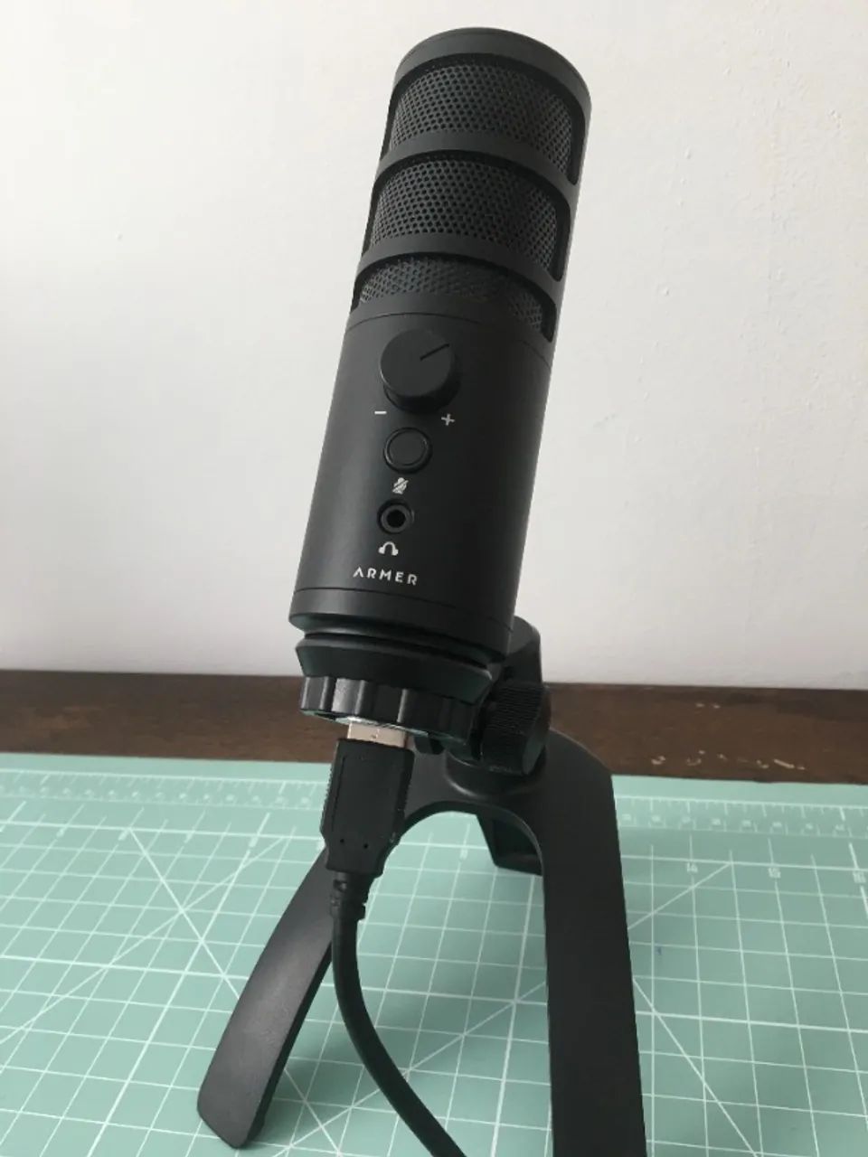 Microfone USB Armer com Suporte de Mesa ? Funcionando Perfeitamente