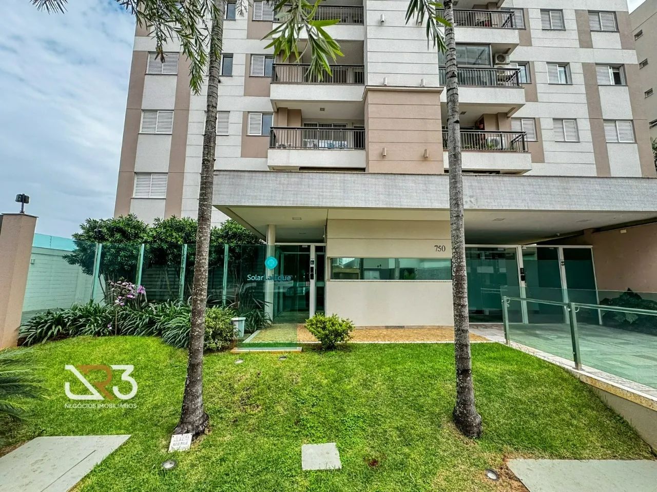 Apartamento à venda no Solar Lalique com 3 dormitórios no Jardim Judith em Londrina