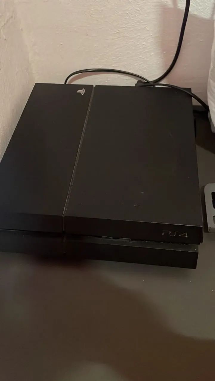 PS4 FAT seminovo e bem conservado - Foto 2