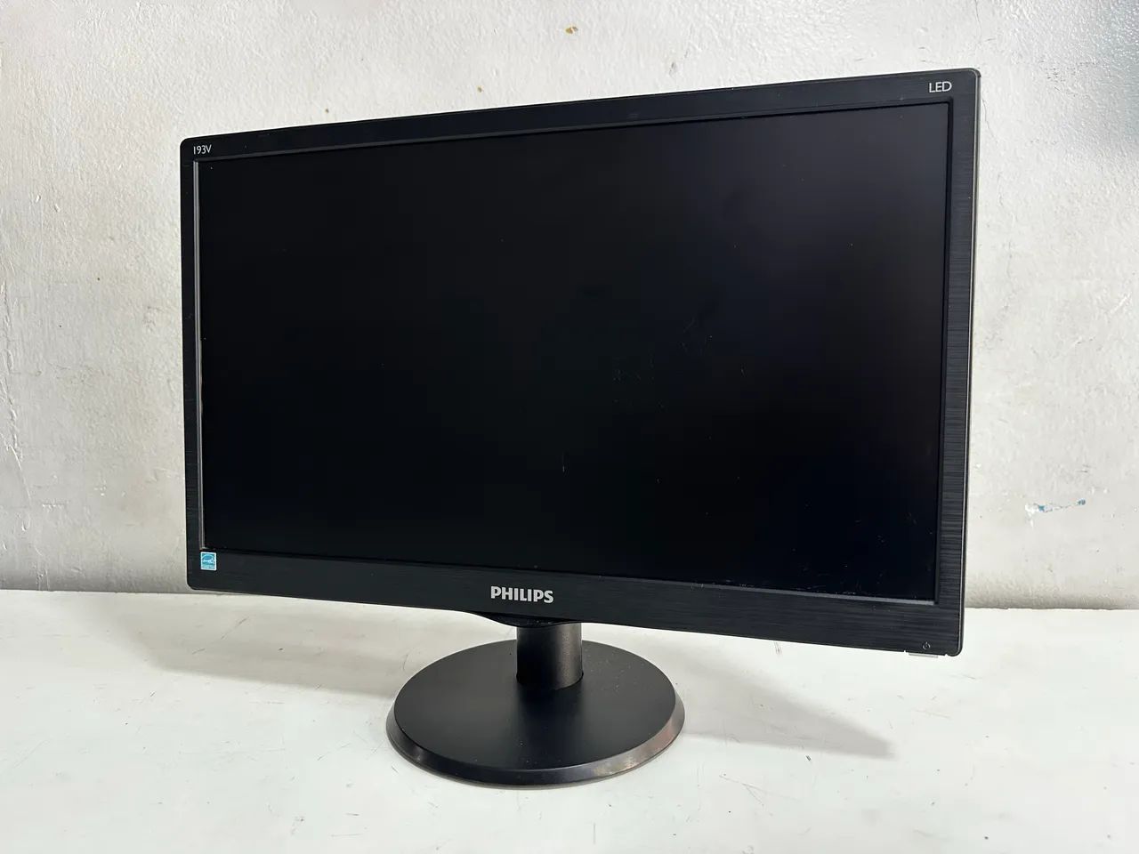 Monitor Philips HDMI e VGA 19 polegadas
