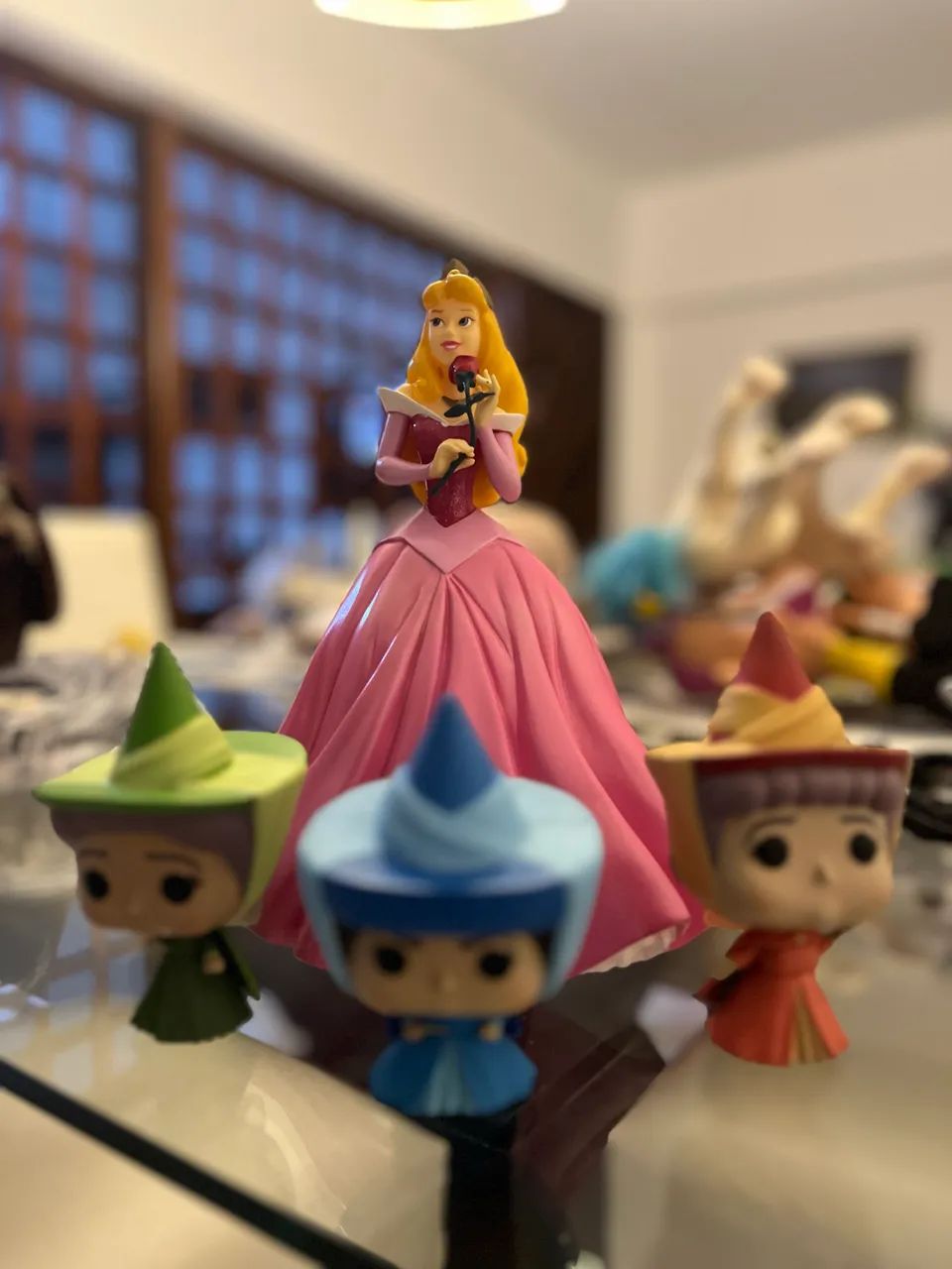 Bela adormecida aurora e fadinhas Disney funko/boneca/cofre