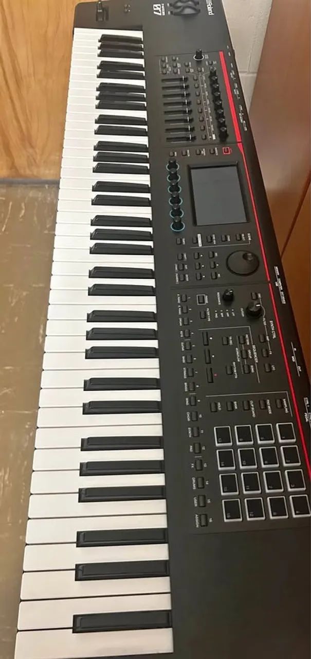 Roland Fantom 07 - Foto 2