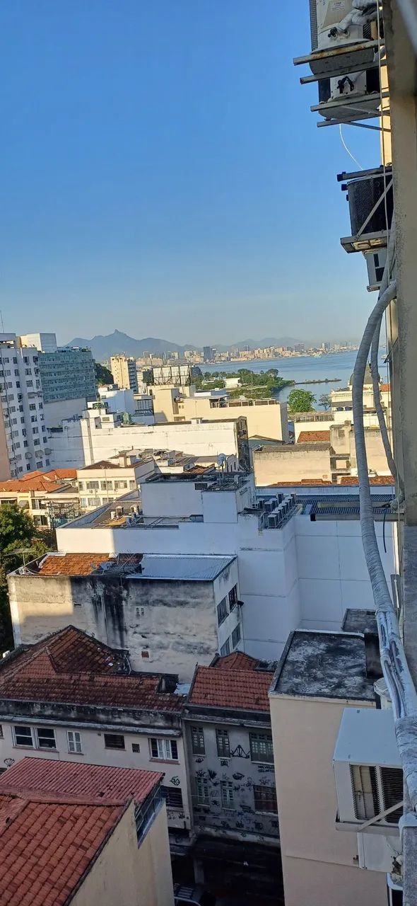 Niterói-RJ Centro: Sala 40m2, andar alto.R$ 145mil.