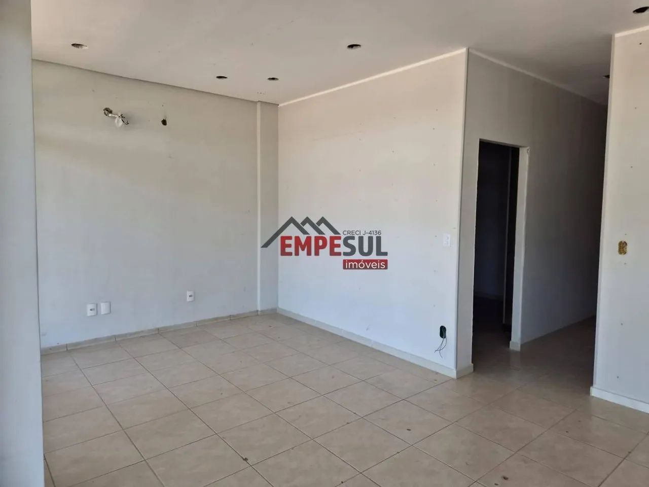 Vendo Prédio Comercial na JK  Excelente Localização! - Foto 3