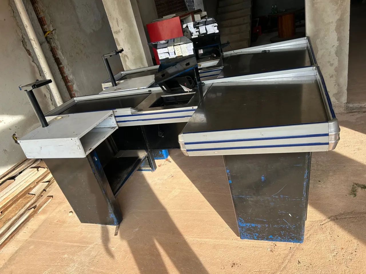 2 balcão de supermercado 