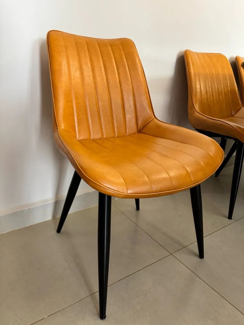 Conjunto mesa oval com 6 cadeiras - Foto 5