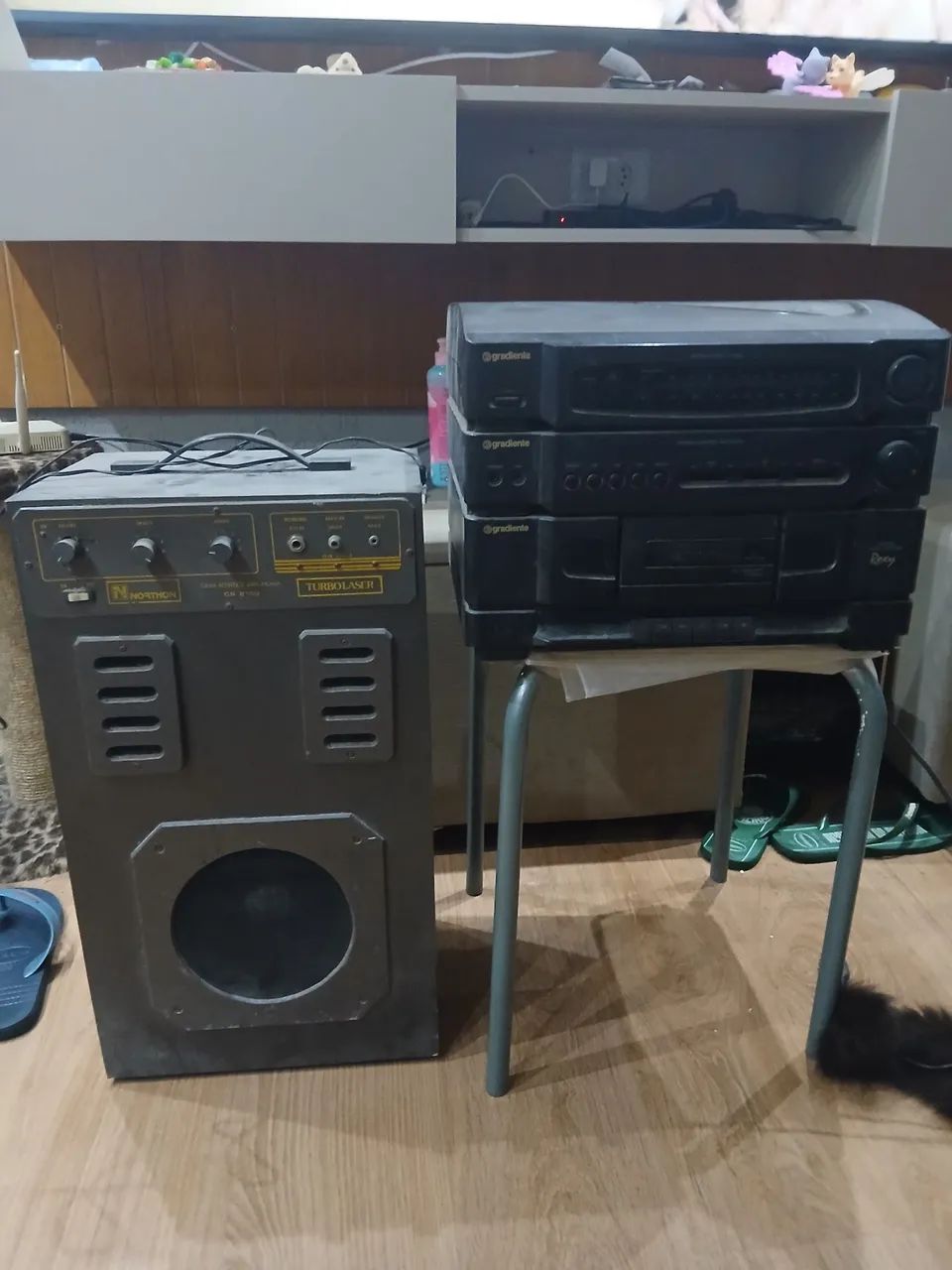 Toca discos gradiente roxy e caixa som northon (ler observações)