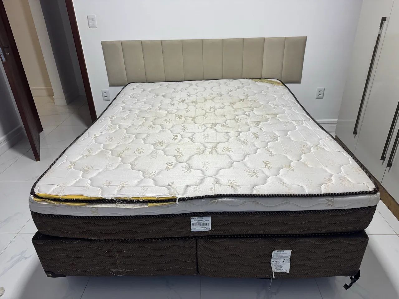 Cama Queen 