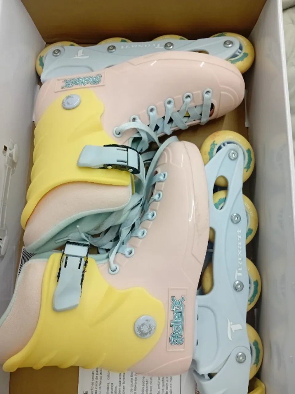 Patins traxart na caixa número 36