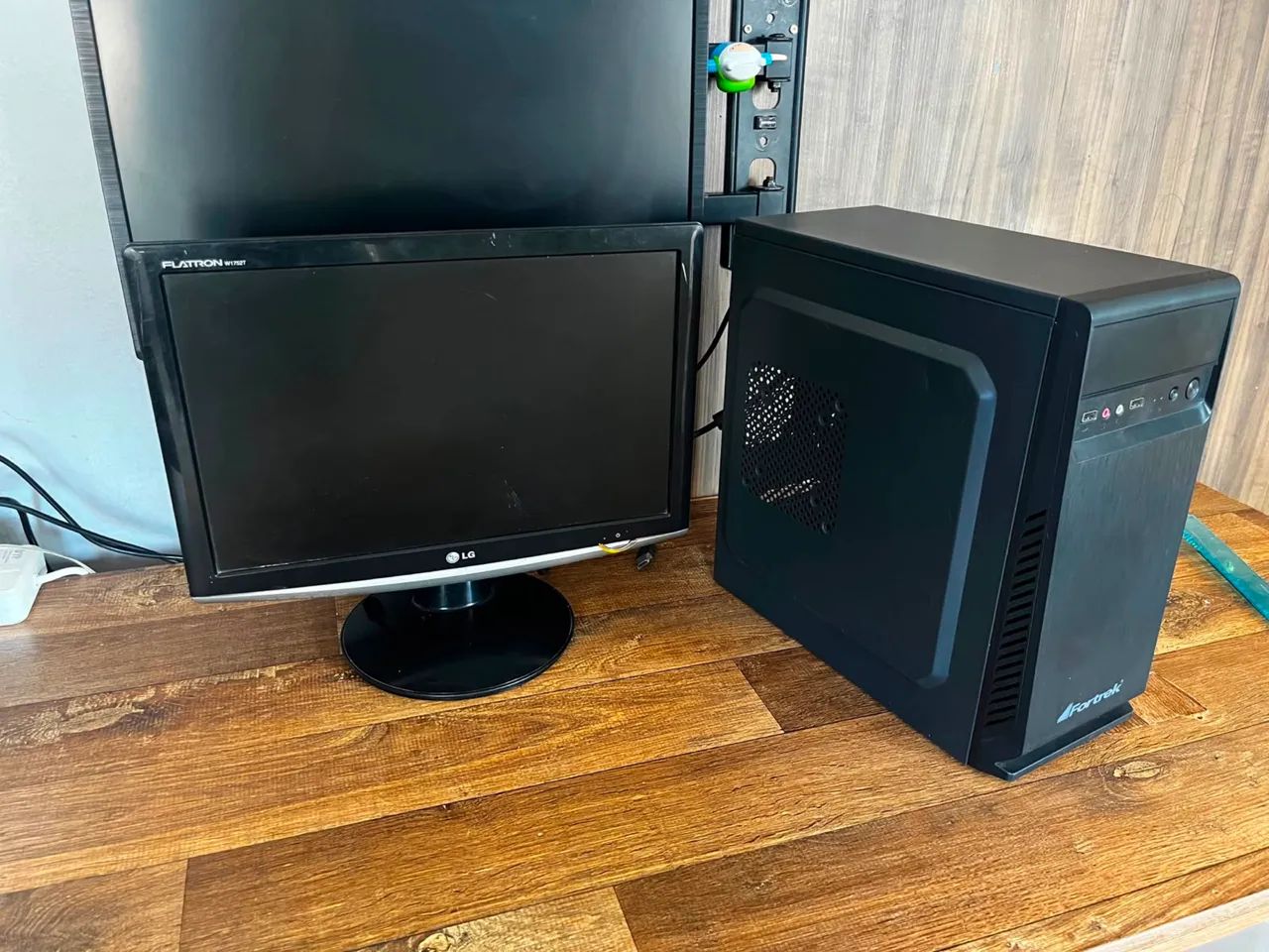 COMPUTADOR + MONITOR 500GB - Foto 2