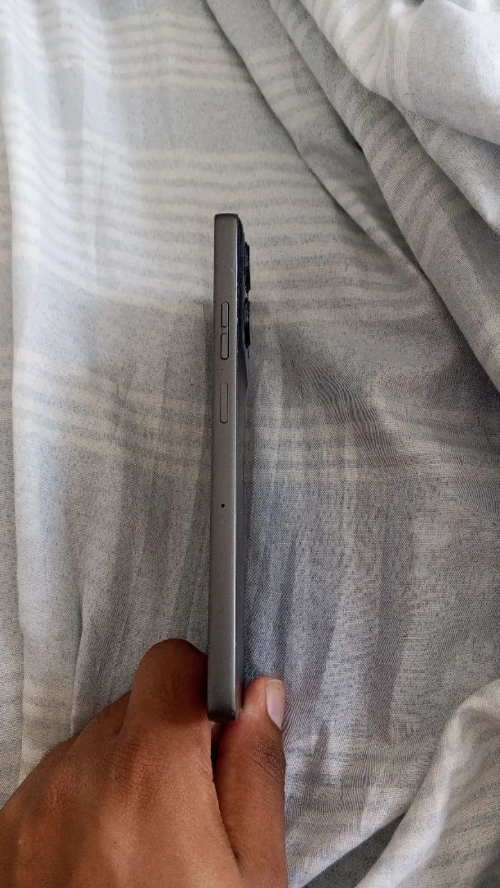 Vende-se Moto G75 com a placa mãe queimada  - Foto 3