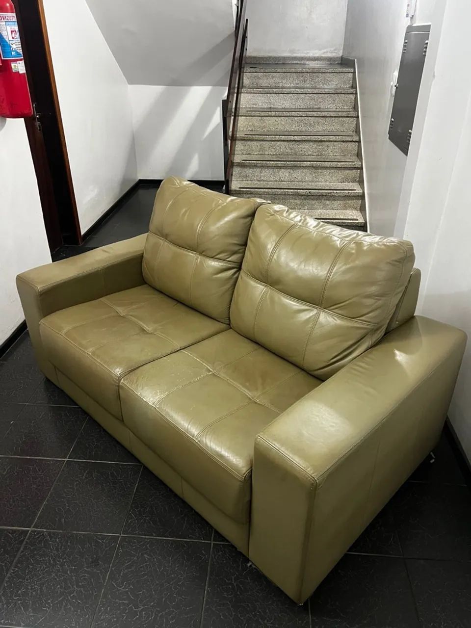 Conjunto Sofás Couro Legítimo Mazzotti - 2 e 3 Lugares - Excelente Qualidade