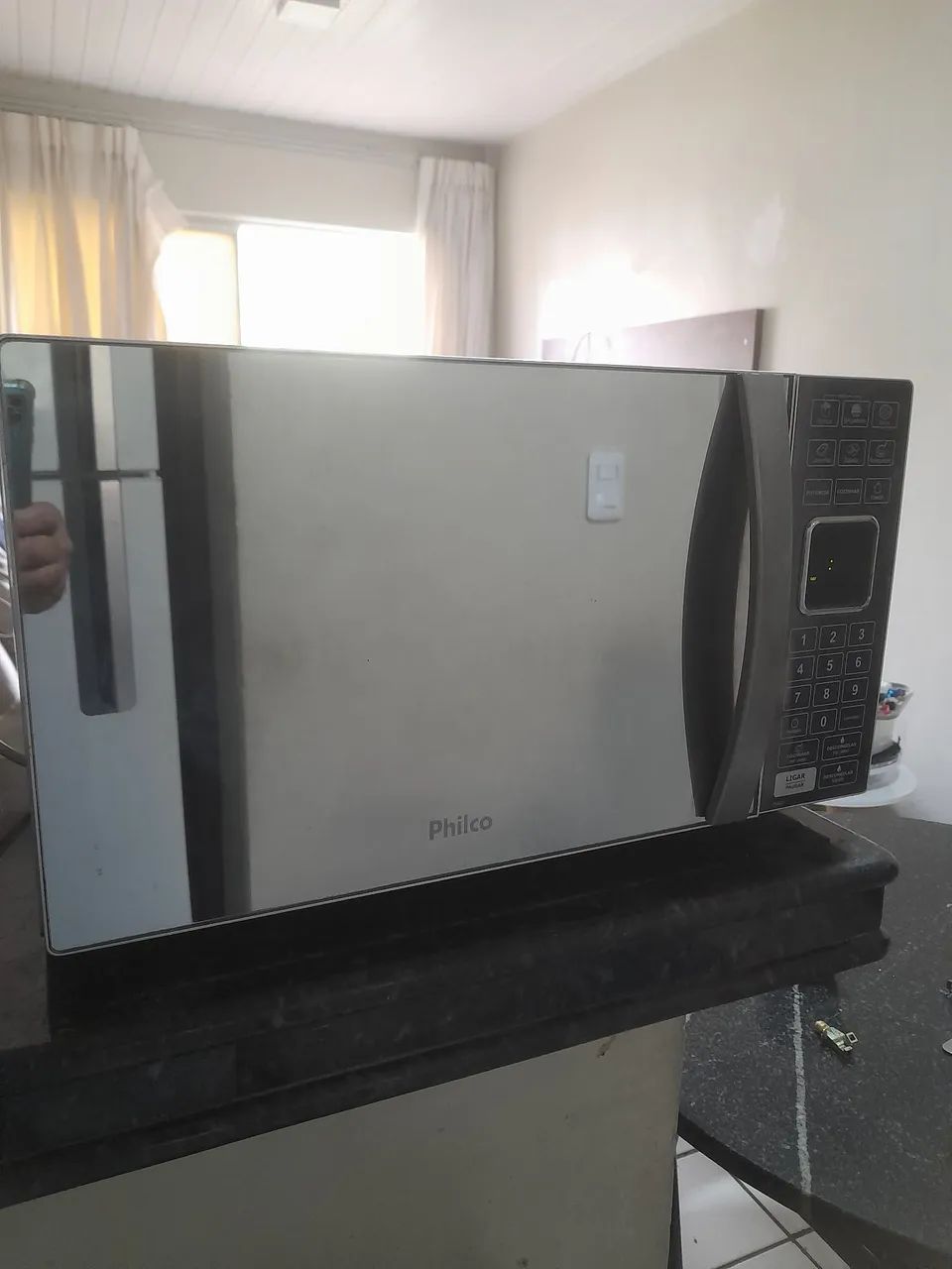 Microondas Espelhado 25Lt 250,00 