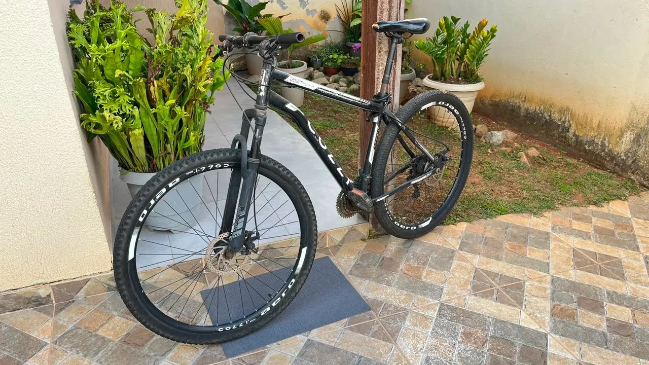 Duas Bicicletas aro 29 semi-nova  - Foto 2