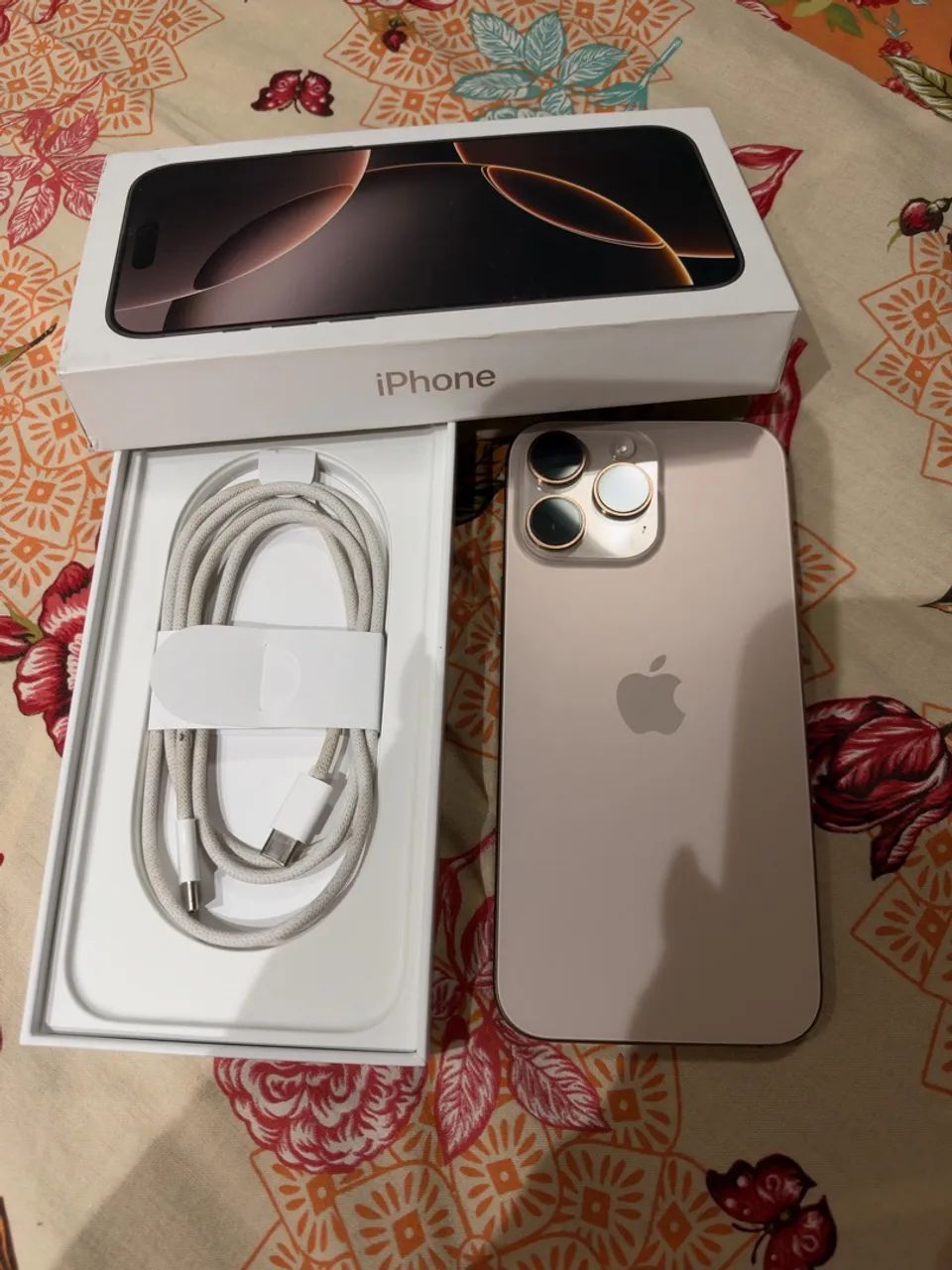 Vendo IPhone 16 pro Max 256 GB sem nenhum detalhe - Foto 3
