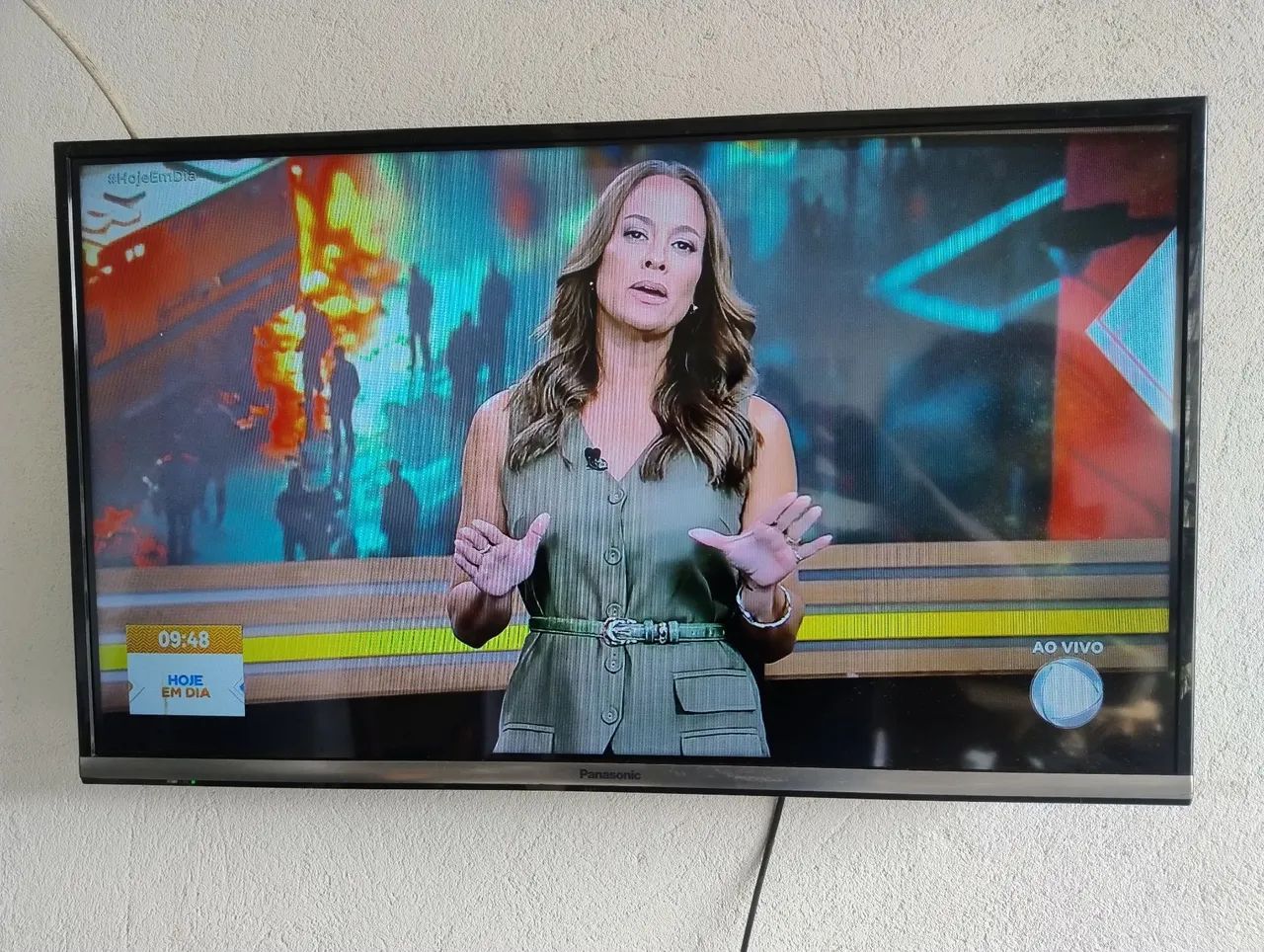 Tv LCD, esmart.. 32 polegadas..  - Foto 2