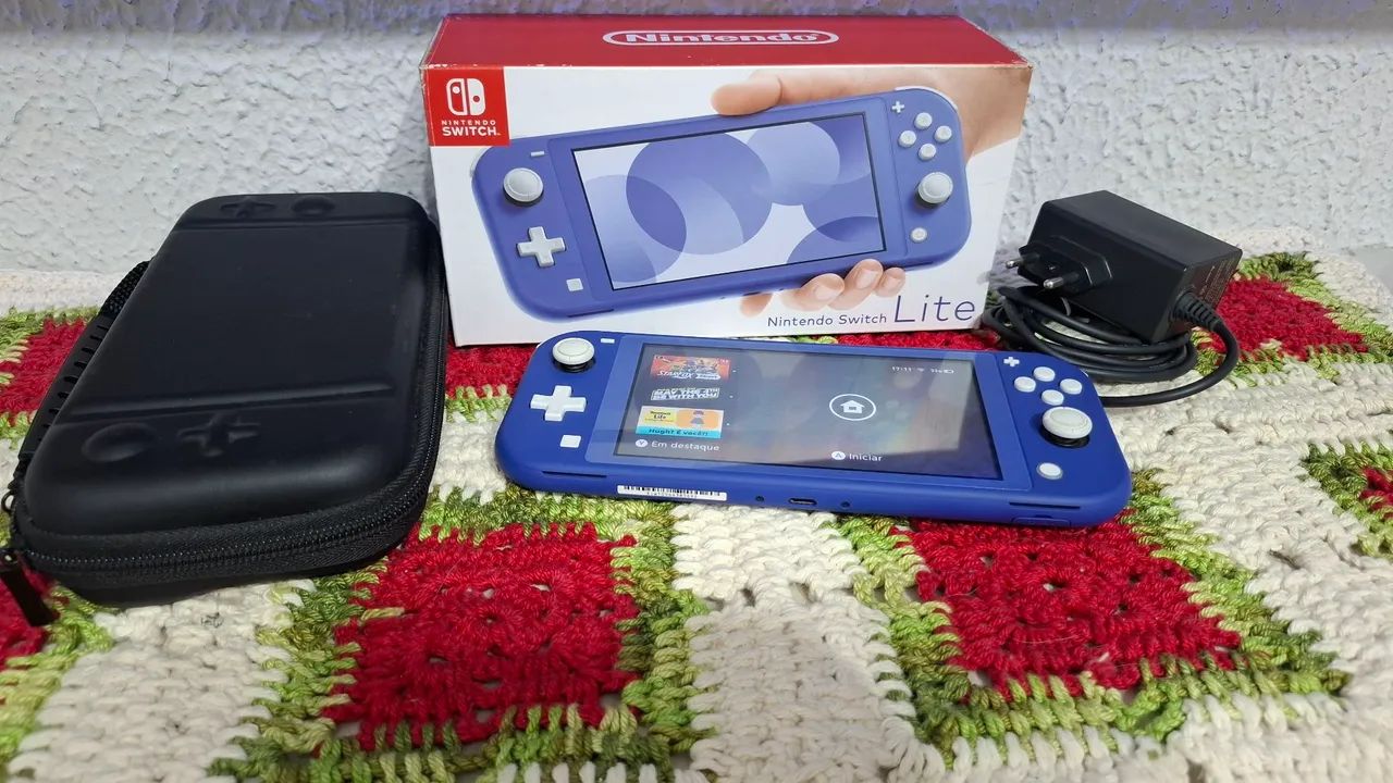 NINTENDO SWITCH LITE AZUL 256GB ACEITO CARTÃO - Consoles de Vídeo