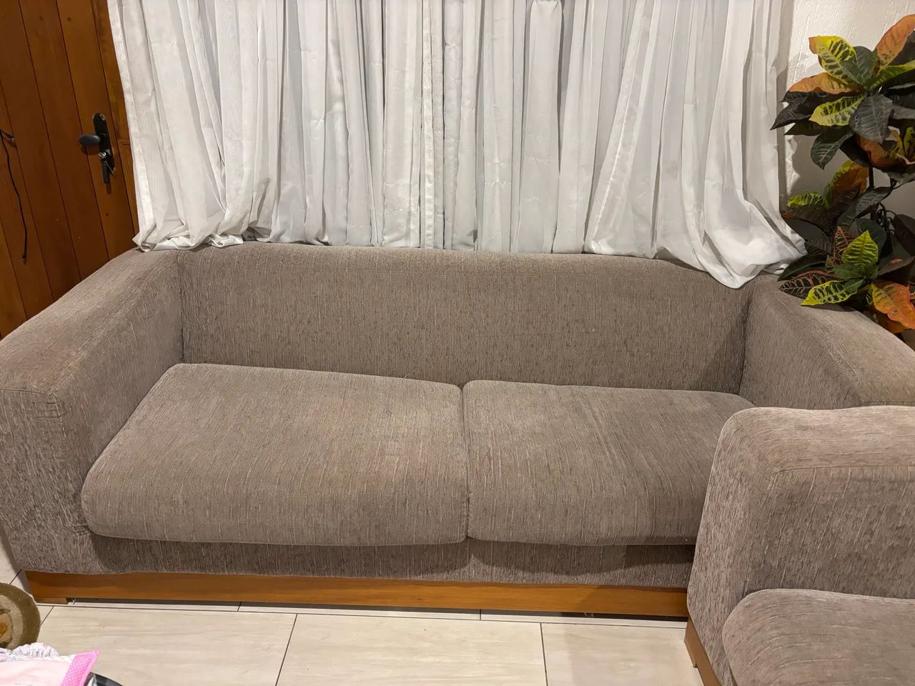 Sofá 2 e 4 lugares  - Foto 2