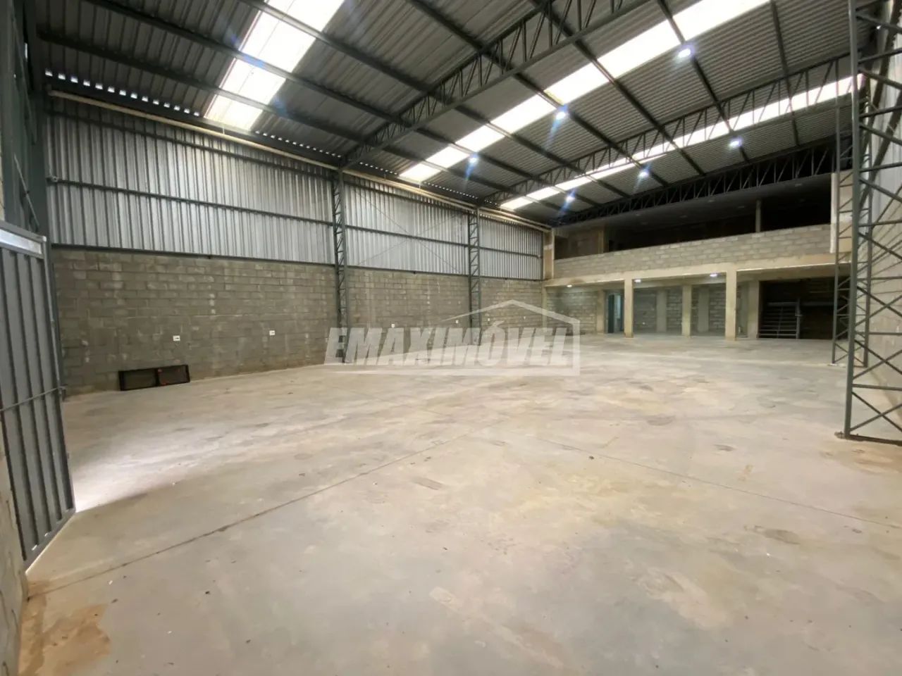 Galpão Comercial para alugar com 500m² no Bosque dos Eucaliptos em Araçoiaba da Serra/SP - Foto 4
