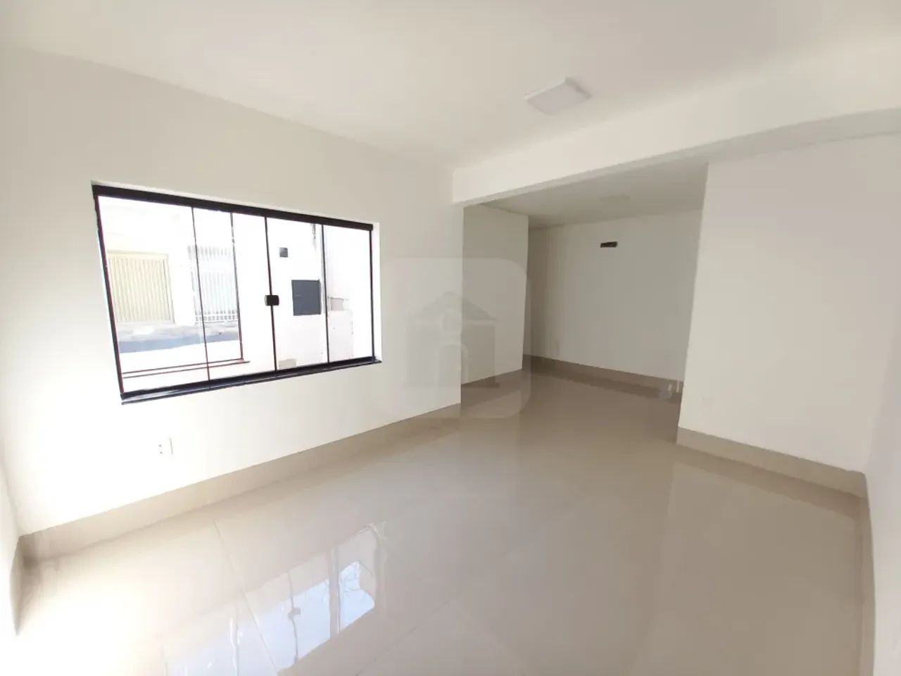 Casa comercial para locação no bairro Martins - Foto 5
