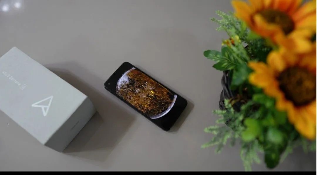 Asus ZenFone 10 - Foto 2