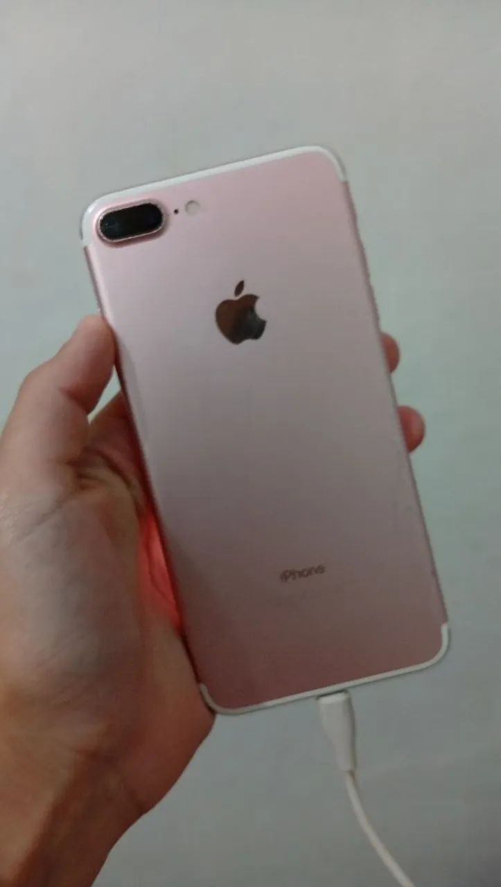 iPhone 7 plus, bateria 68%, pra sair rápido - Foto 3
