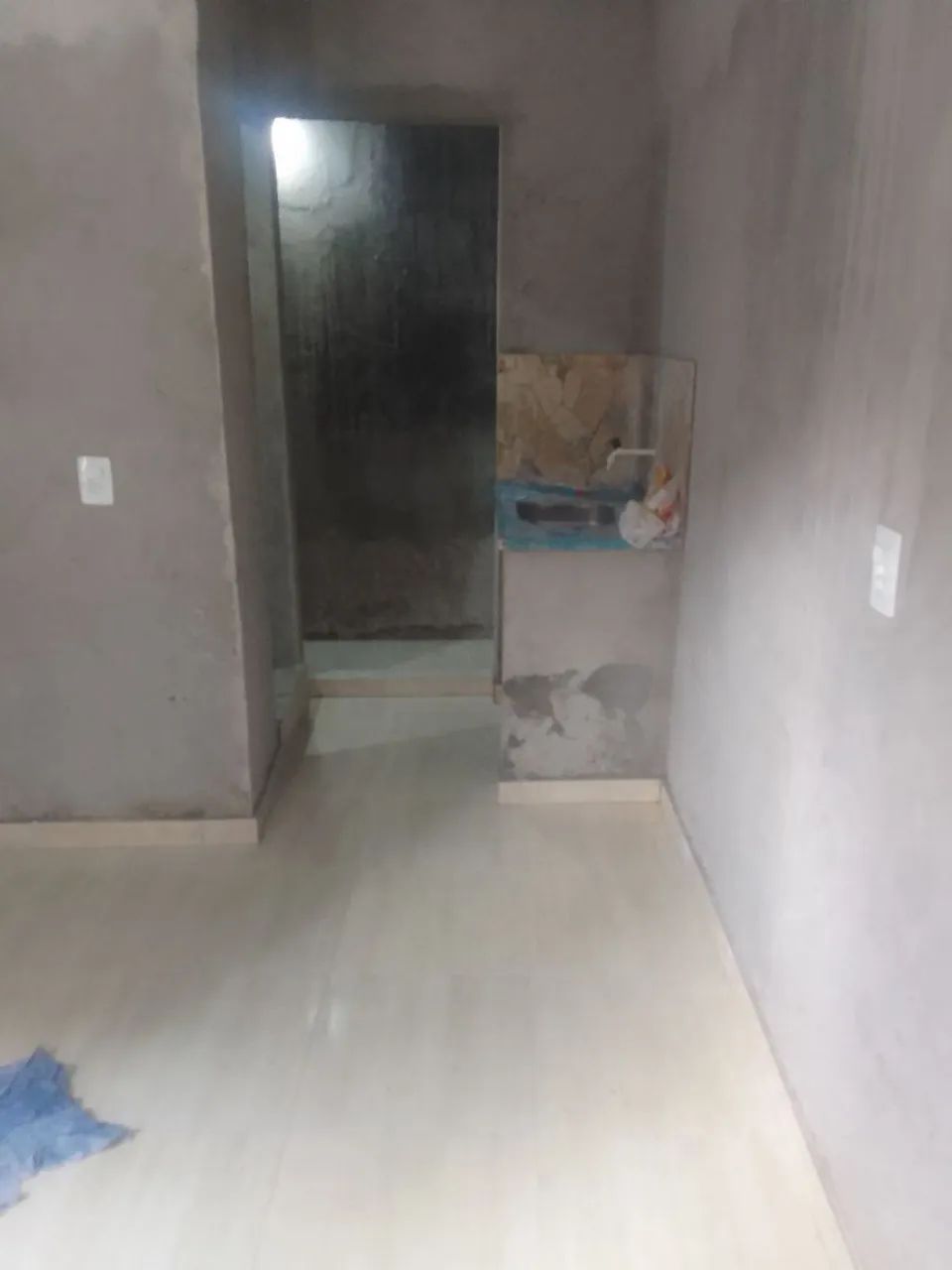 Vende-se uma casa na compensa 3