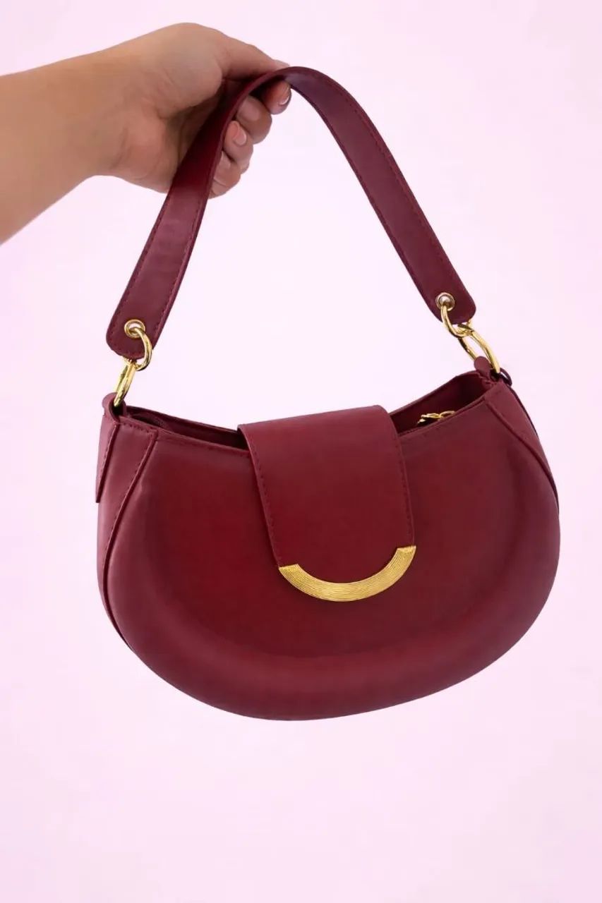 Bolsa elegante, ideal para festas ou eventos em geral
