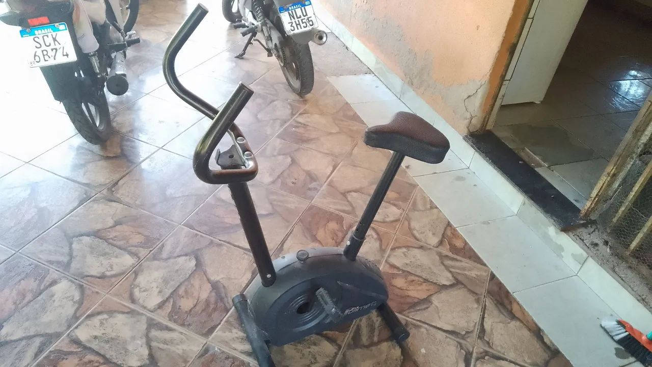 Vendo bicicleta ergométrica  - Foto 3
