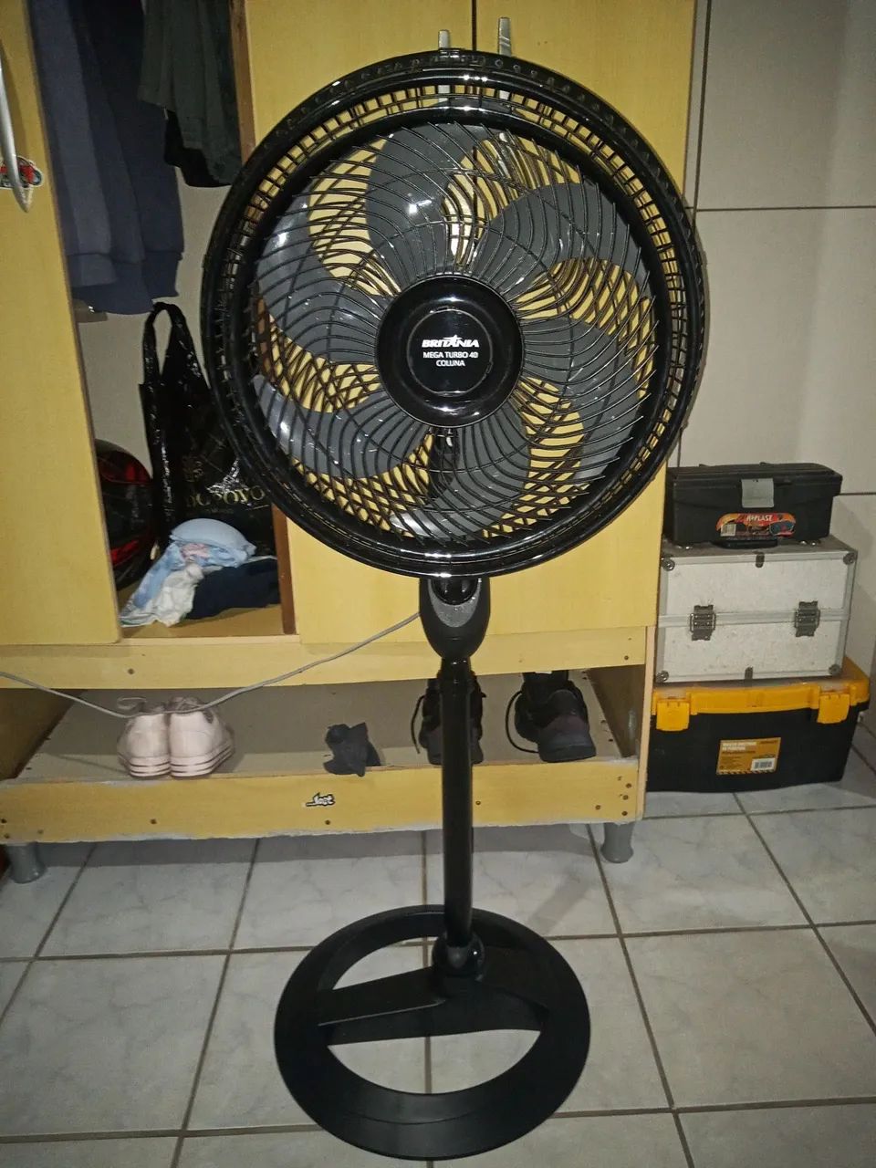 Ventilador de coluna britânia turbo
