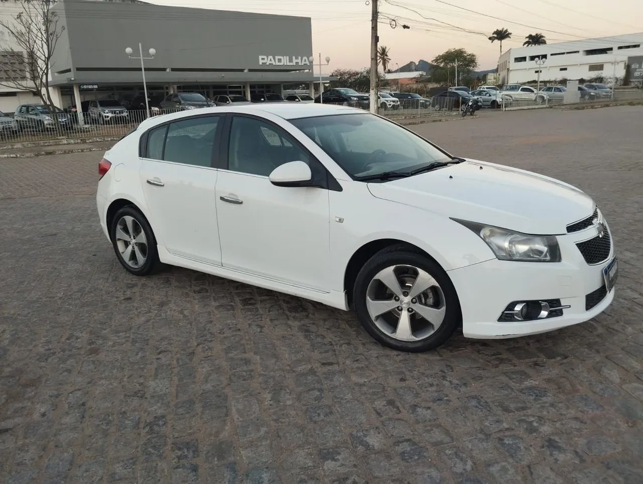 Chevrolet Cruze CRUZE HB Sport LT 1.8 16V FlexP. 5p Mec 2013