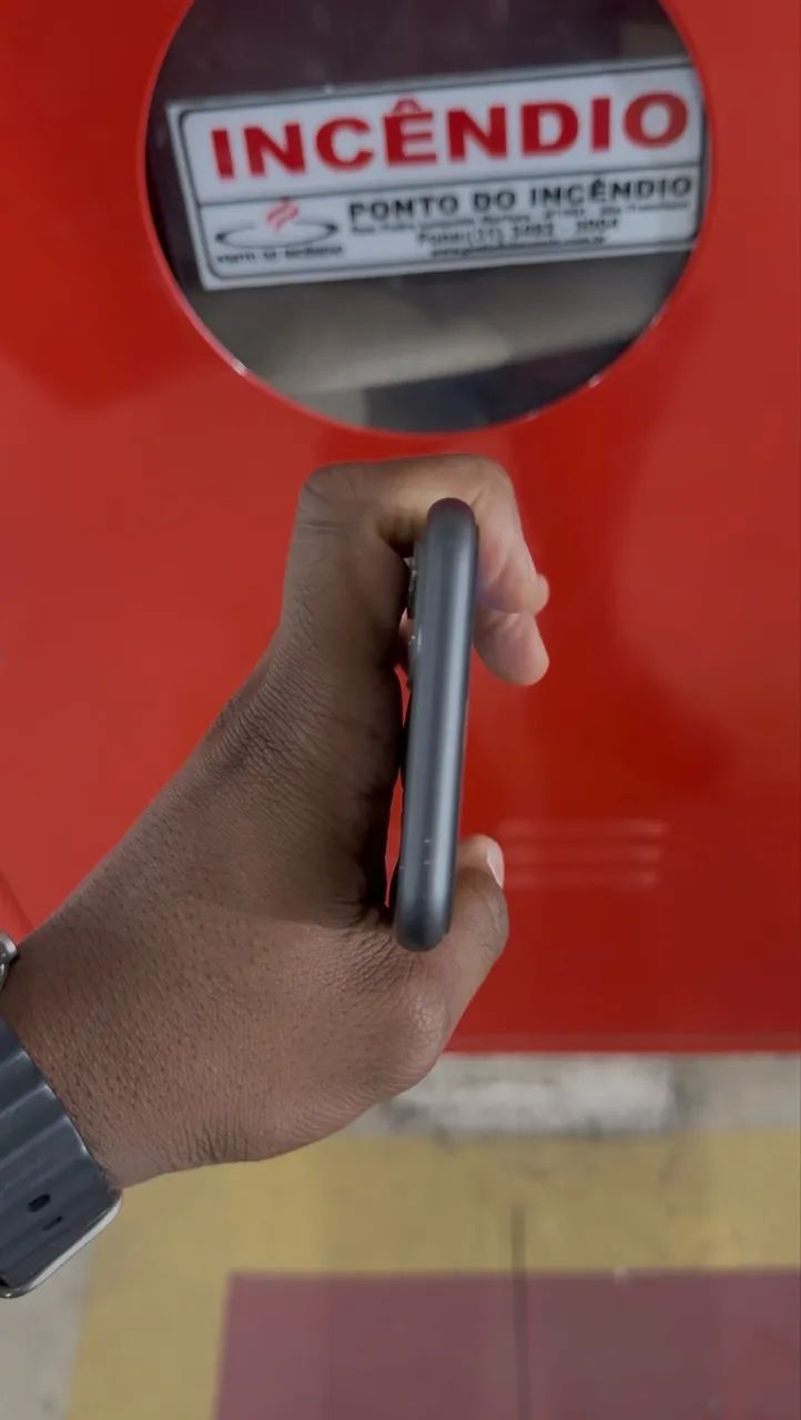  IPHONE 11 64GB  - Foto 4