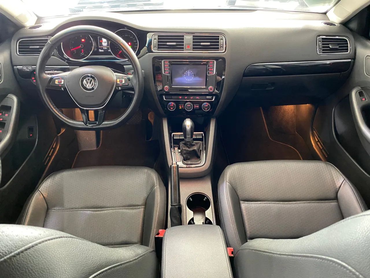 Volkswagen Jetta Highline 2.0 TSI 16V 4p Tiptronic, foto 8 de 15