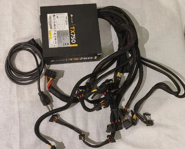 Fonte Corsair TX750 750W 80 Plus Bronze - Funcionando - Foto 3