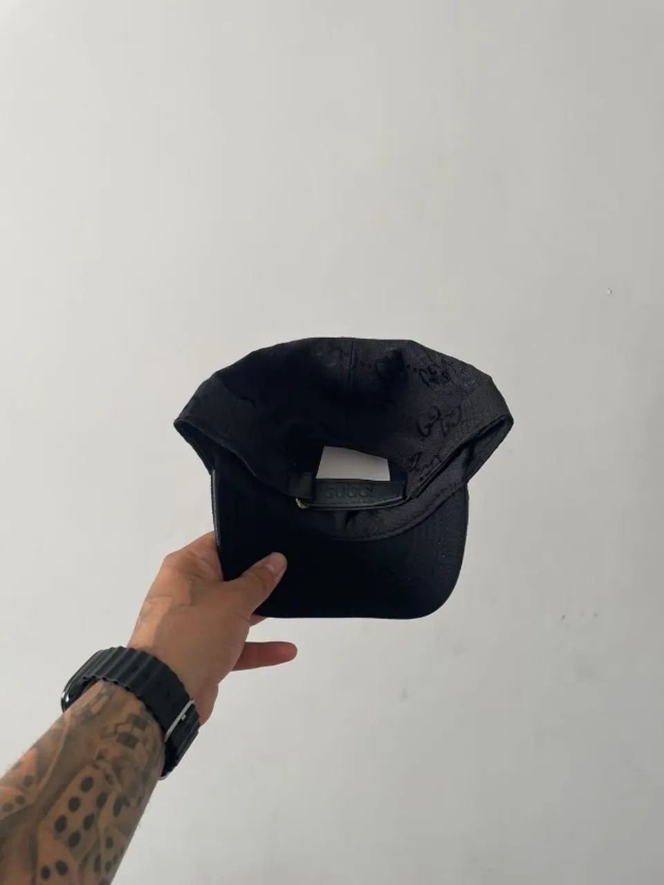 Boné Gucci Preto Faixa Vermelha - Foto 3