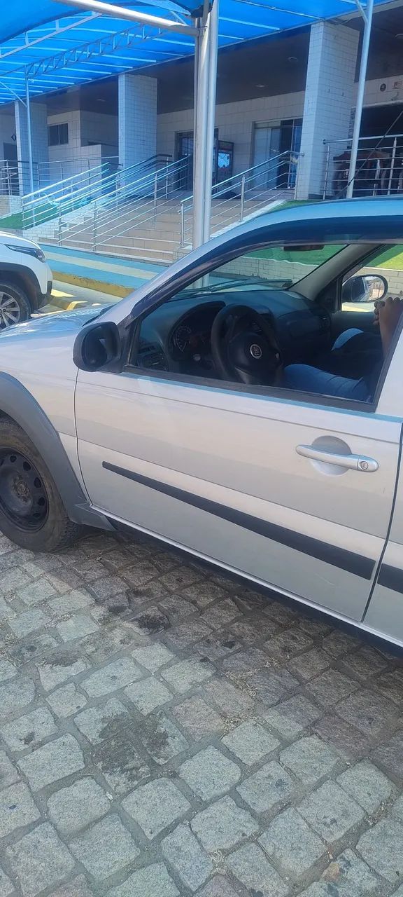 Fiat Strada Strada Working HARD 1.4 Fire Flex 8V CS 2017