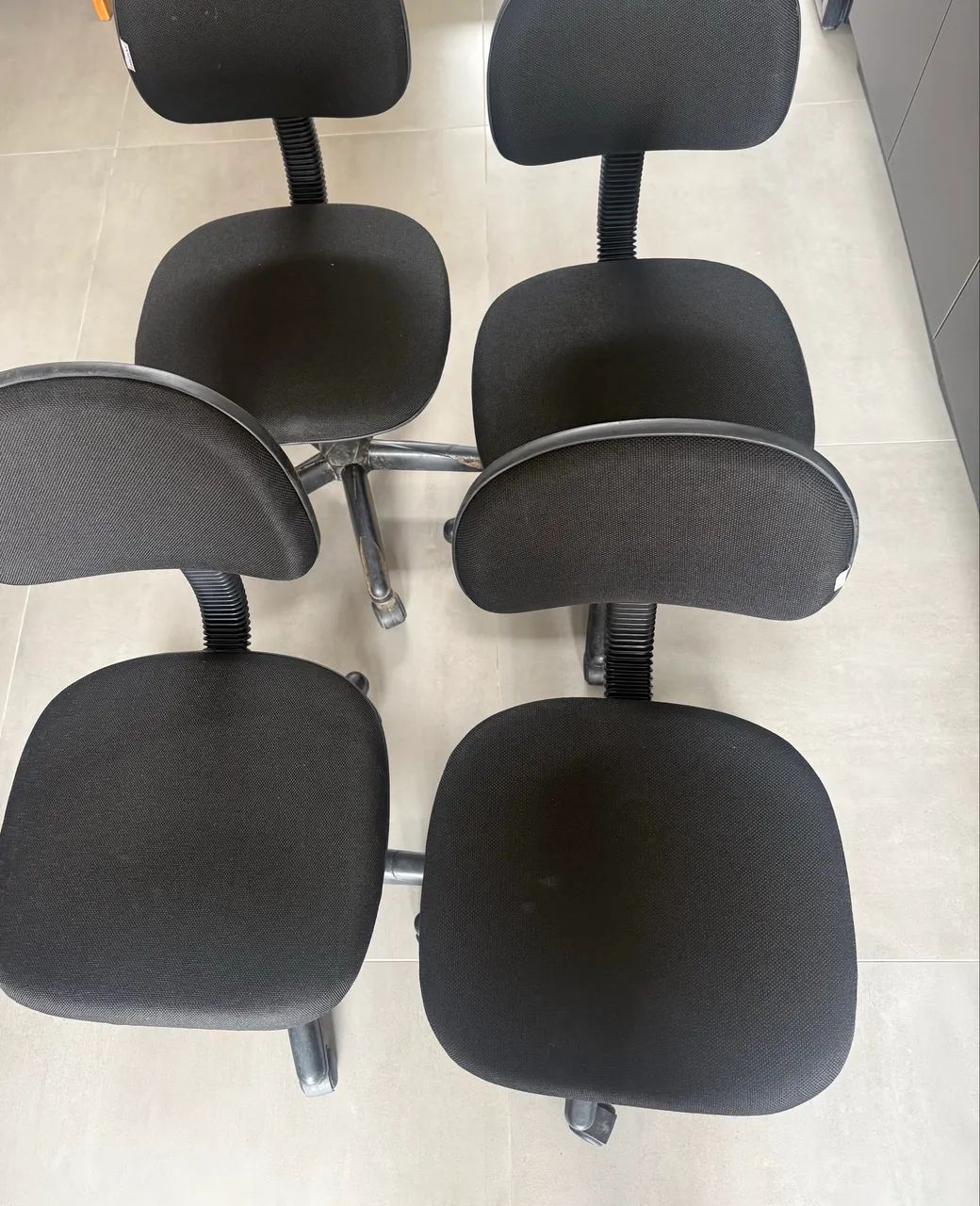 Cadeiras e Poltronas Diversas - Foto 4