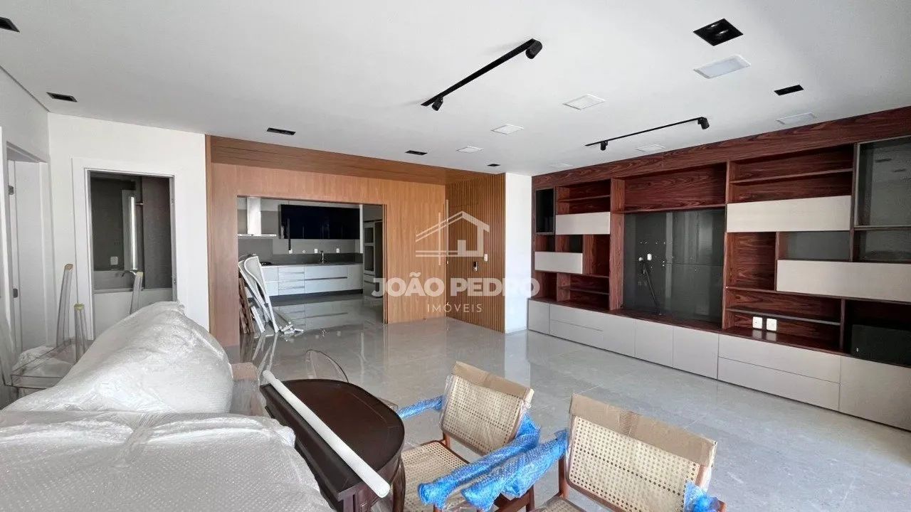 Apartamento no Edifício Manacá | 3 Suítes, Persianas Automatizadas e Sacada - Foto 3