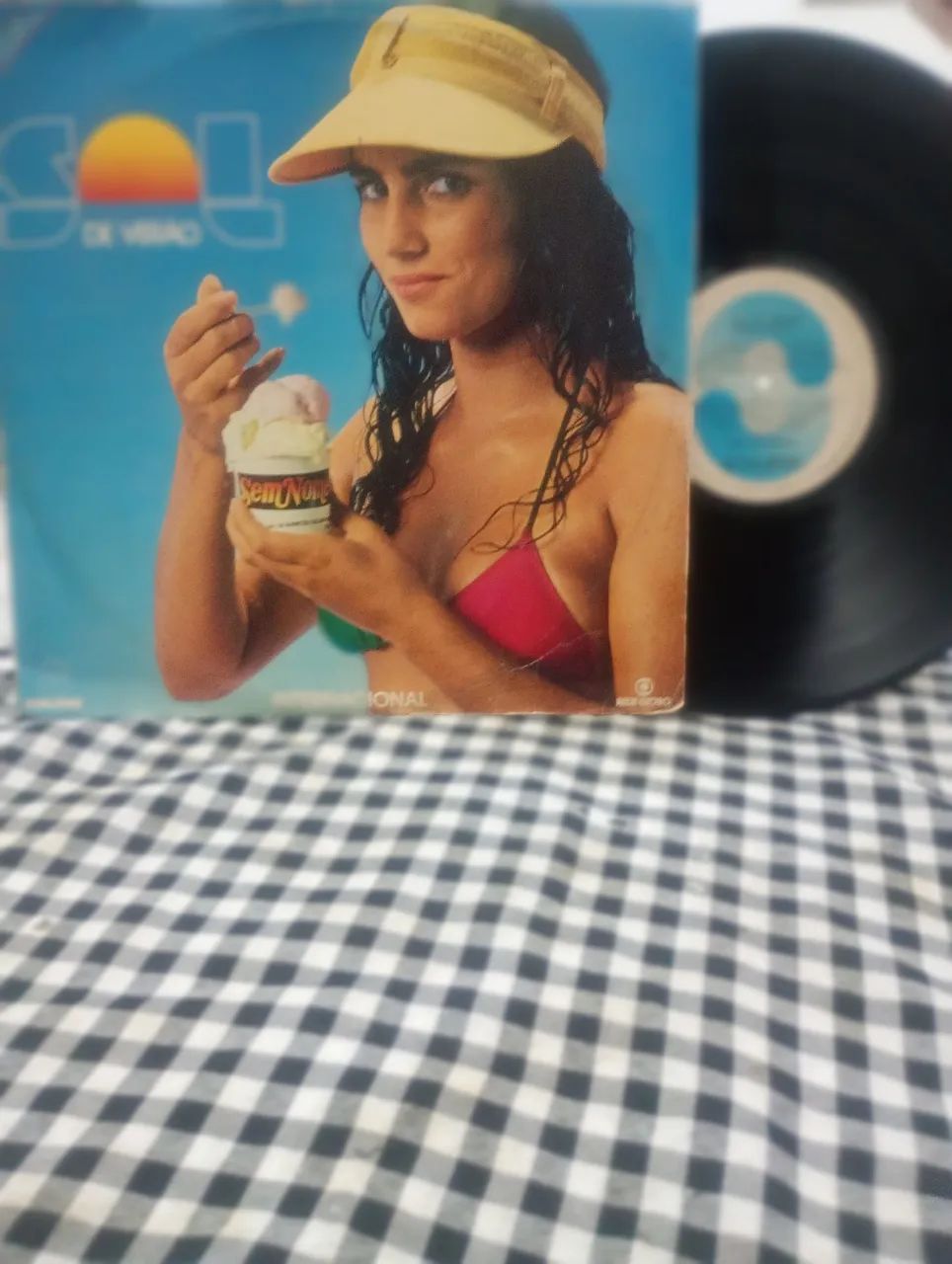 LP TRILHA SONORA " SOL DE VERÃO INTERNACIONAL" 1983 - Foto 3