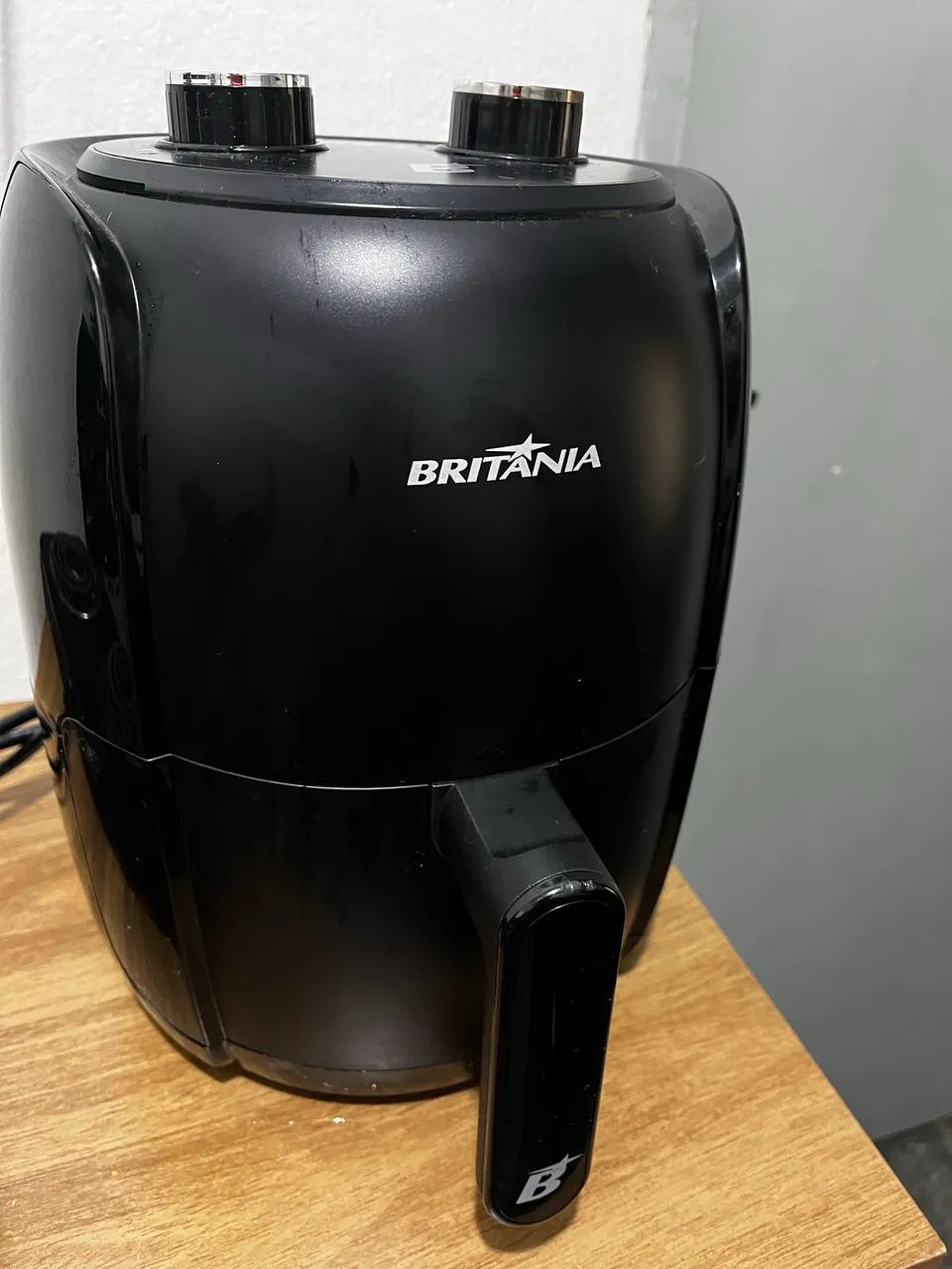 Vendo Air Fryer Britânia 
