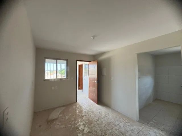 Aluga-se Apto novo Residencial 2/4 - Foto 2