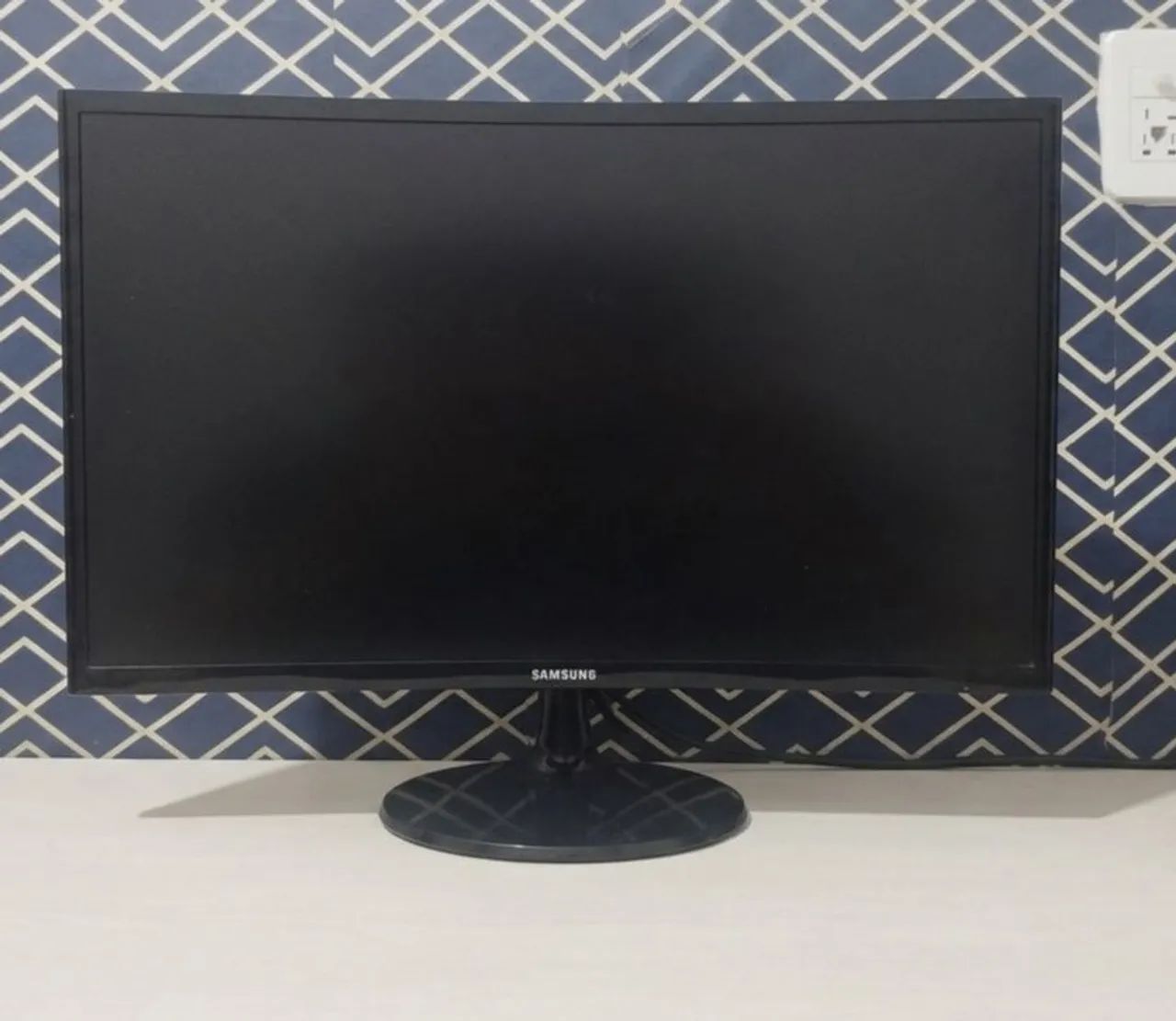 Monitor Samsung curvo 24 polegadas 60hz