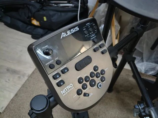 Bateria eletrônica Alesis Nitro - Foto 2