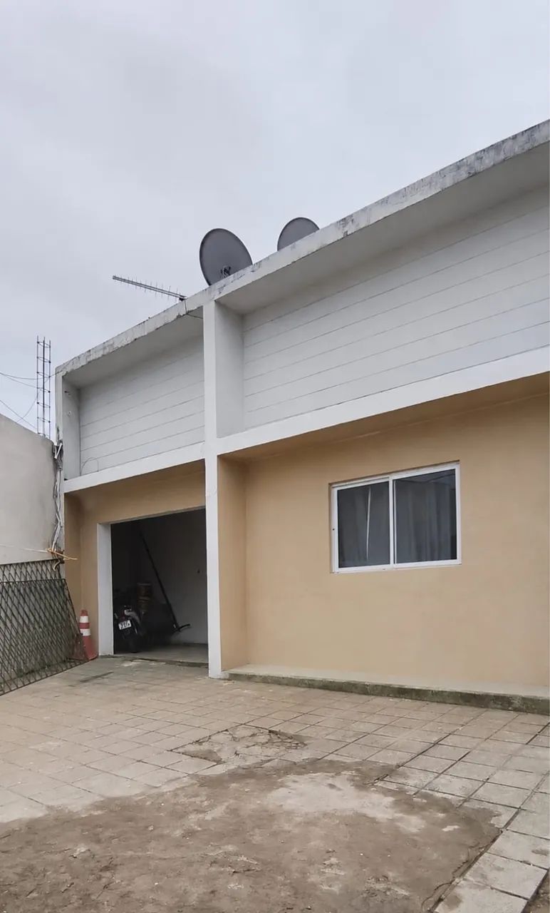CASA NO FAROL COM PISCINA, PRÓX A PRAÇA CENTENÁRIO
