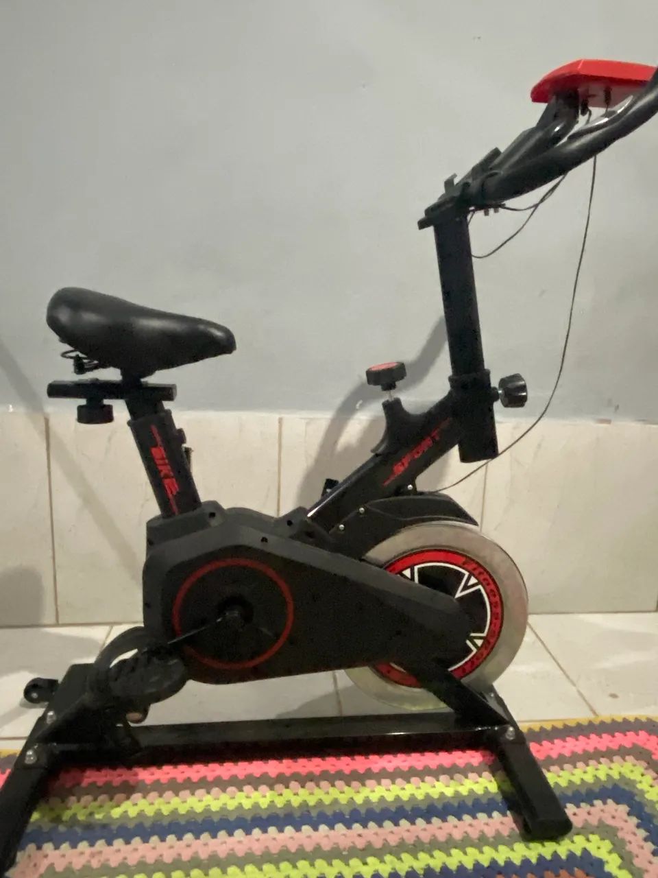 Bicicleta ergométrica- semi nova