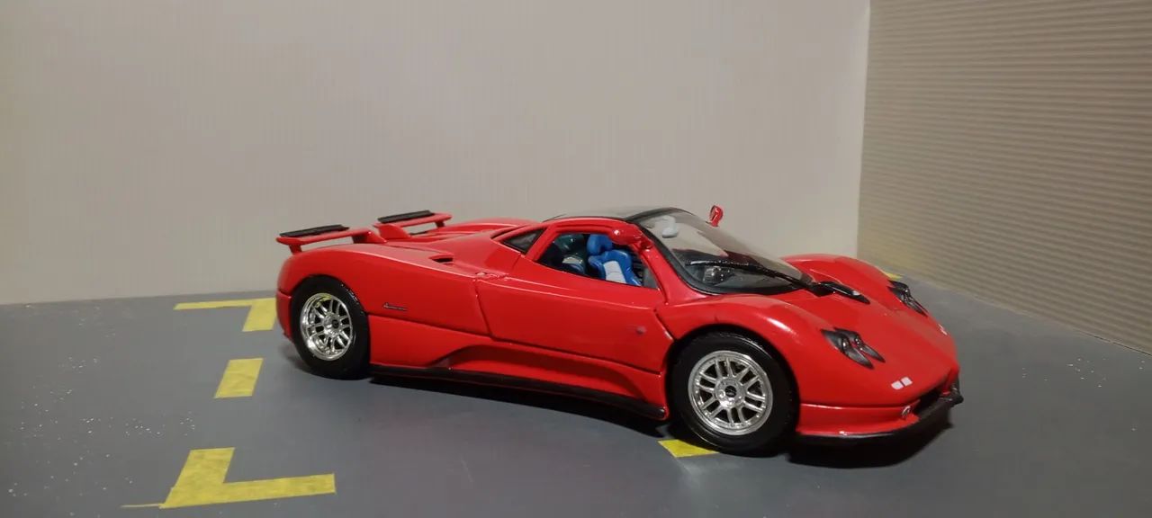 Pagani zonda 1:18 - Foto 4