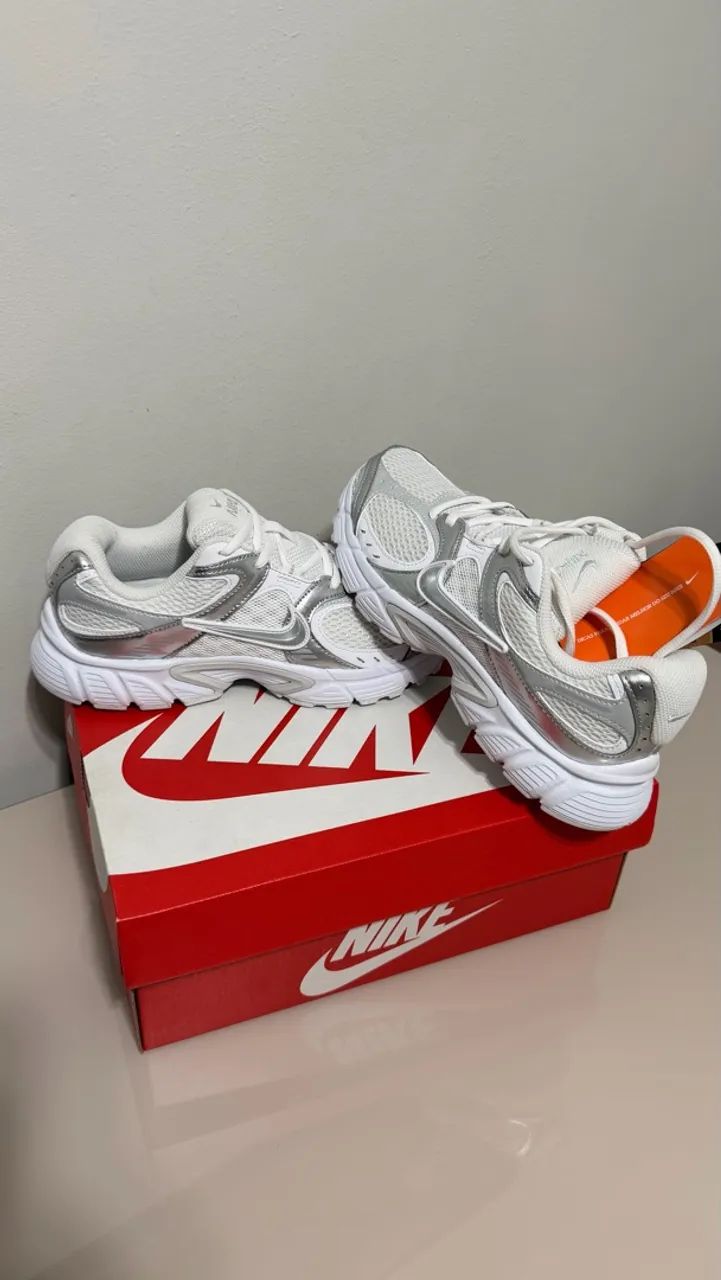 Nike  - Foto 2