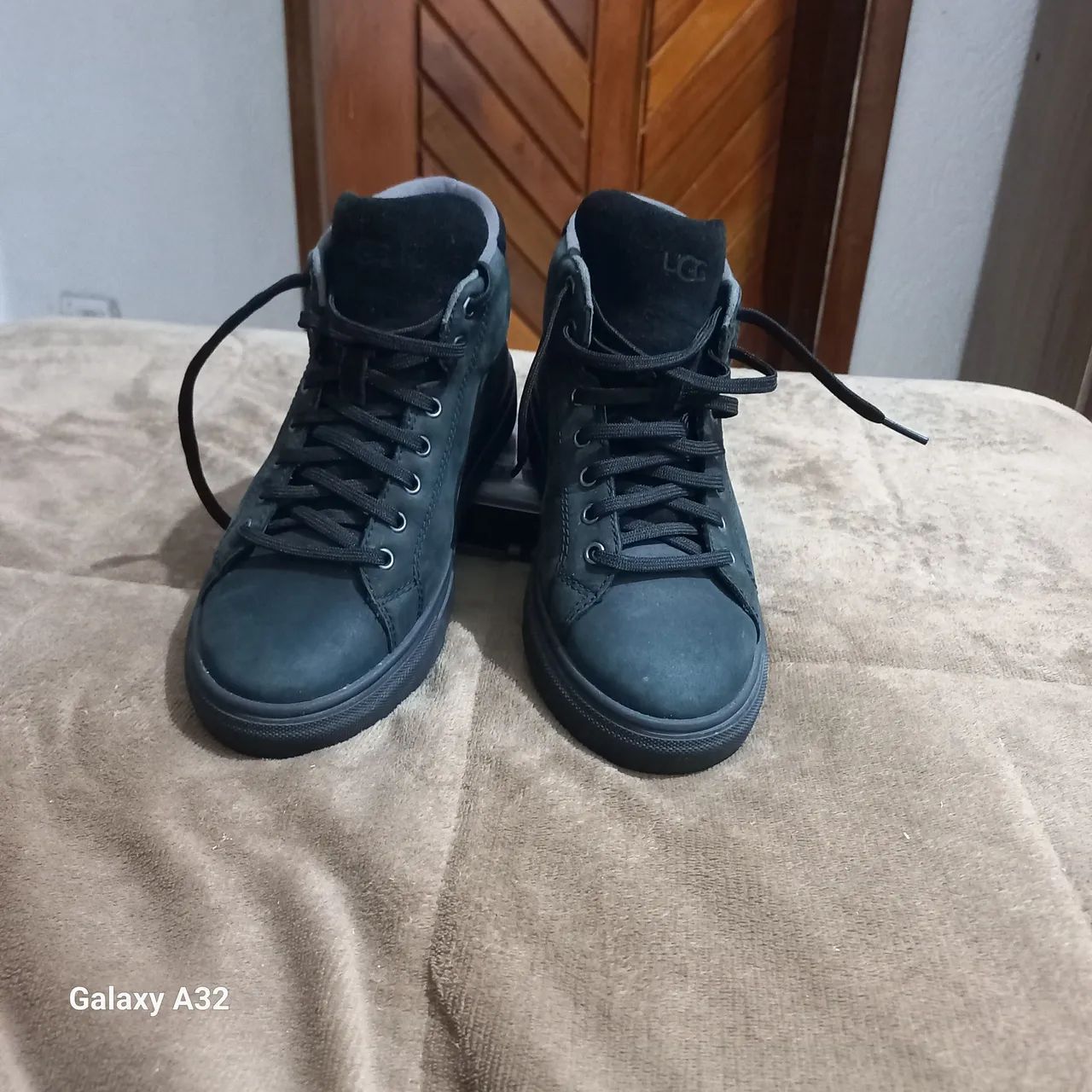 Tenis UGG Masc Baysider High 