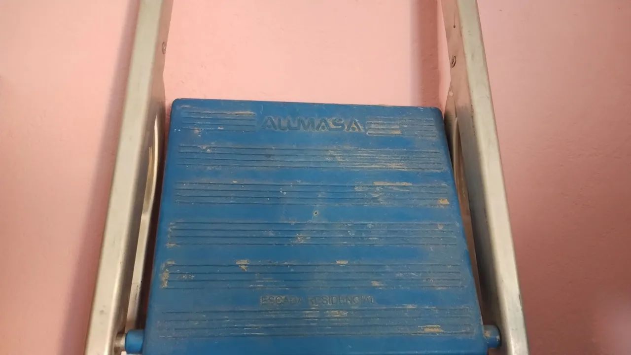 Escada de alumínio  - Foto 5